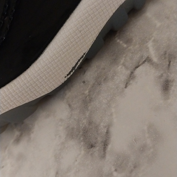 Pre-owned 2023 Jordan 11 Retro Low - Picture 7 of 12